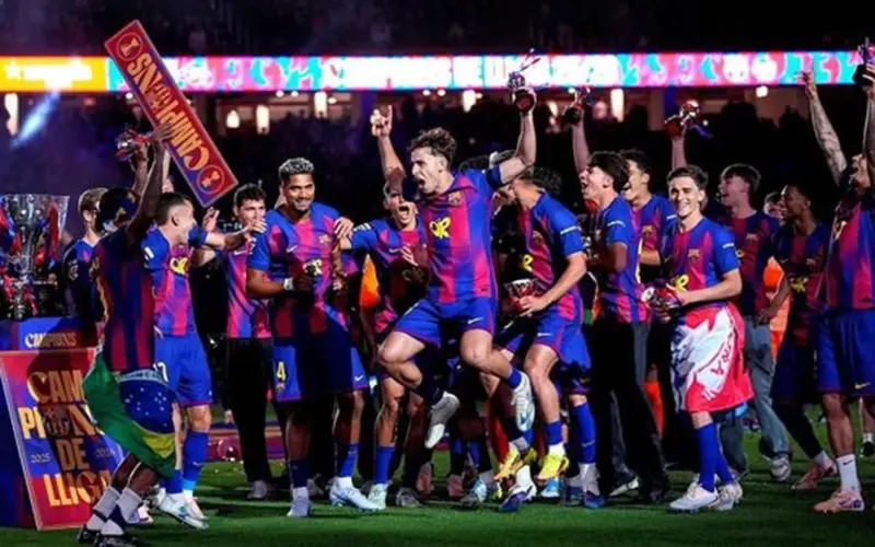 مبابي ويامال في الهجوم، برشلونة يسيطر على التشكيل المثالي لـ الدوري الإسباني